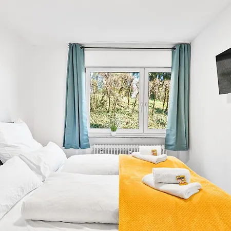 Sunshine - 4 Personen 20min Airport Messe Apartment