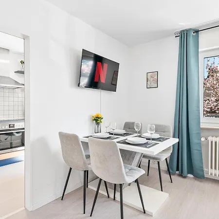 Apartment Sunshine - 4 Personen 20min Airport Messe Göppingen
