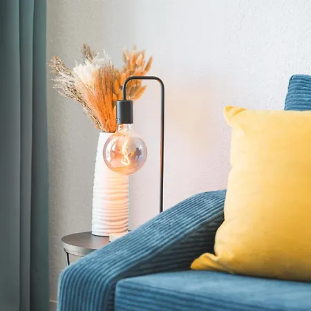 Sunshine - 4 Personen 20min Airport Messe